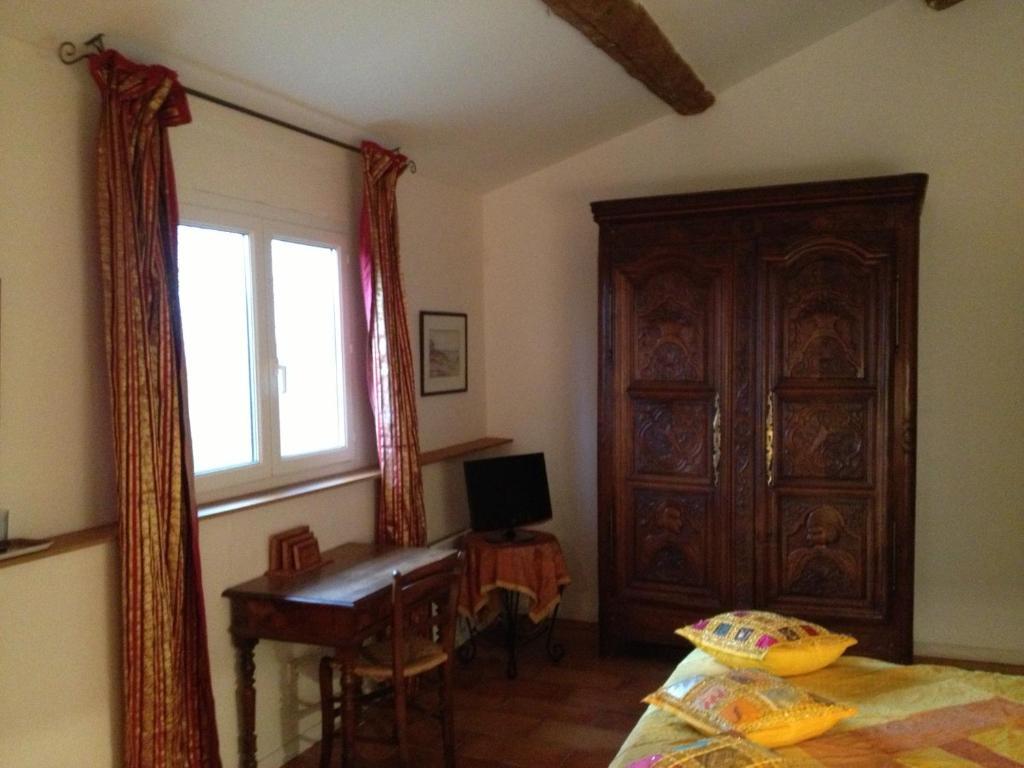 Les Jardins Du Rebaut Bed & Breakfast Béziers Cameră foto